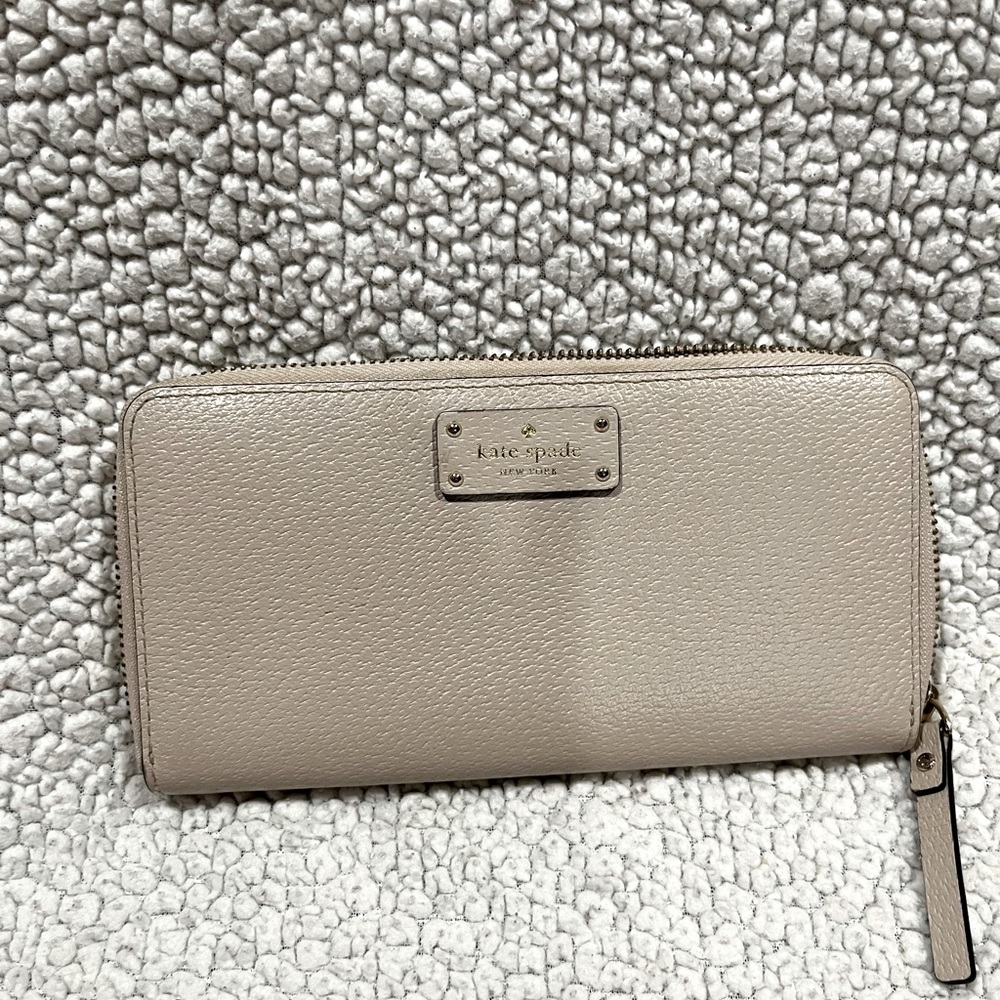 NWOT Authentic Kate Spade large wallet